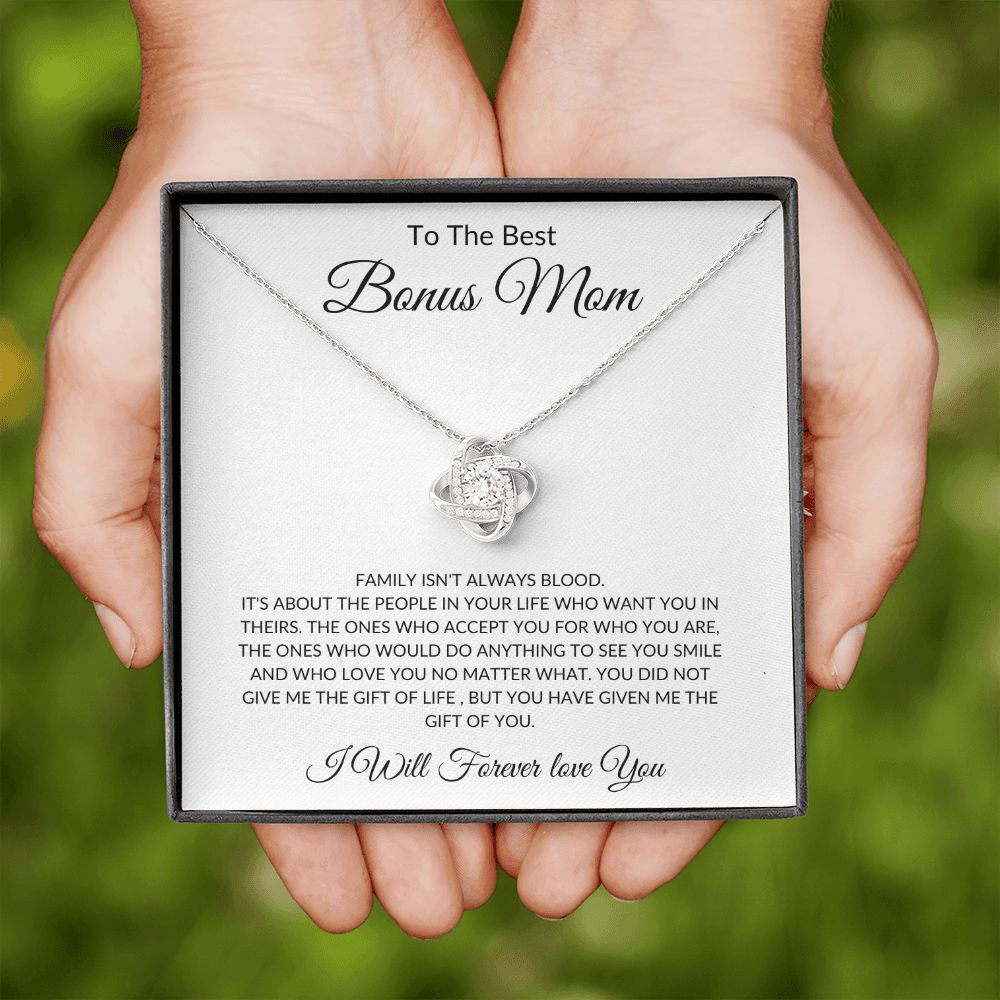 The Best Bonus Mom | Love Knot Necklace